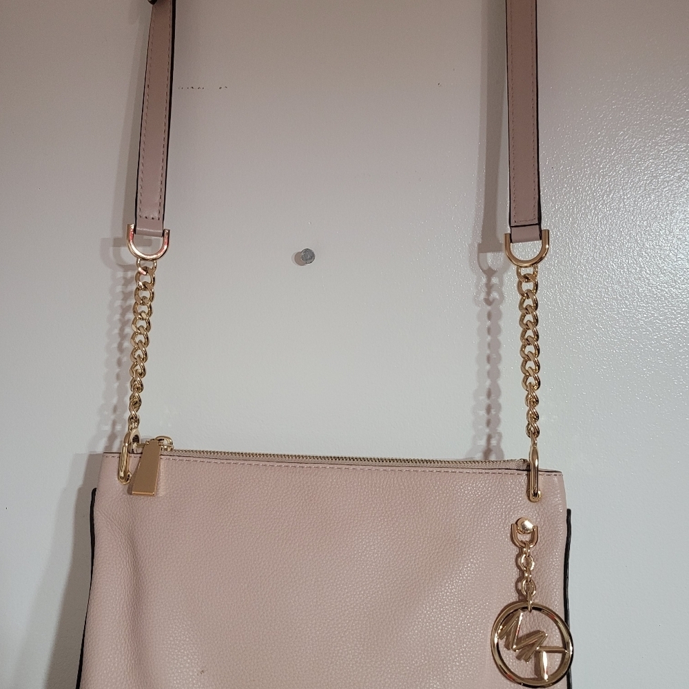 Michael Kors Lillie Pink Pebble Leather Crossbody Women's Handbag - Picture 3 of 10